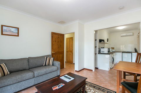 Coranda Lodge - Accommodation Cooktown 1