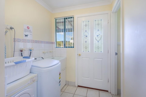 Surfside Ocean Beach Denmark Holiday Accommodation - Accommodation Cooktown 25