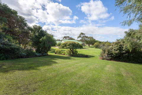 Surfside Ocean Beach Denmark Holiday Accommodation - Accommodation Cooktown 6