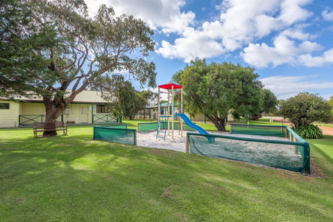 Surfside Ocean Beach Denmark Holiday Accommodation - Accommodation Cooktown 0