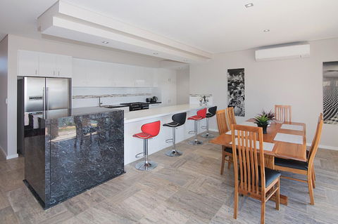 Oceans Edge - Busselton - Accommodation Cooktown 10