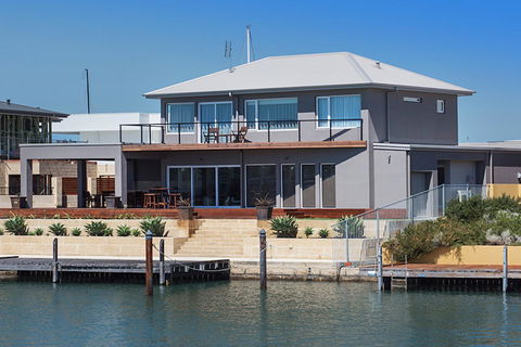 Oceans Edge - Busselton - Accommodation Cooktown 0
