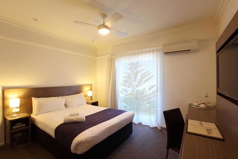 Cottesloe Beach Hotel - Accommodation Cooktown 24