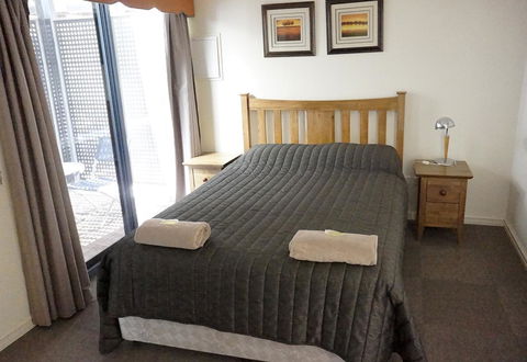 South Beach 49 - Accommodation Cooktown 3