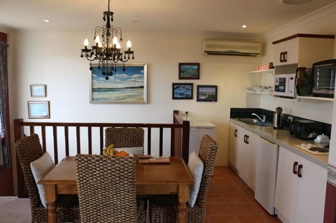 Crossland House - Accommodation Cooktown 15