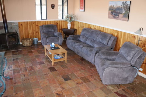Kendenup Cottages And Lodge - Accommodation Cooktown 15