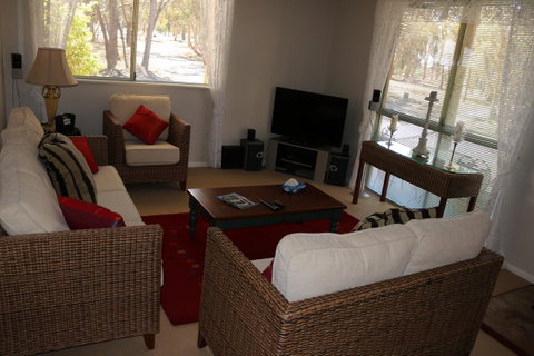 Kendenup Cottages And Lodge - Accommodation Cooktown 12