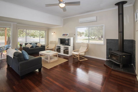 Sea La Vie - Accommodation Cooktown 5