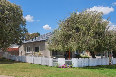 Sea La Vie - Accommodation Cooktown 1