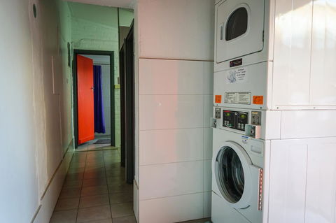 Haus Accommodation - Accommodation Cooktown 6