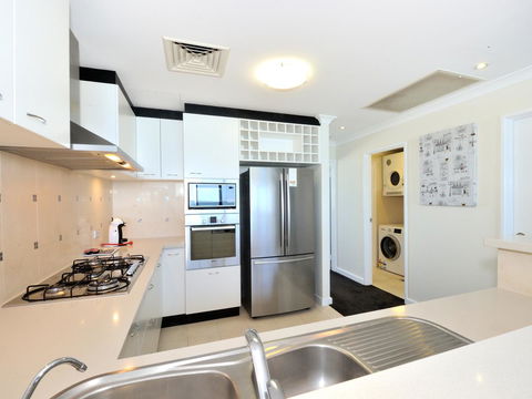 Nautilus By Rockingham Apartments - Accommodation Cooktown 14