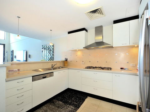 Nautilus By Rockingham Apartments - Accommodation Cooktown 13