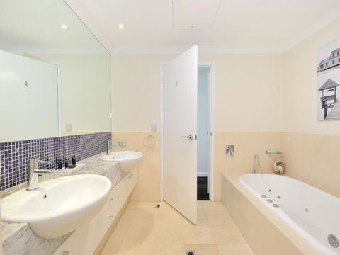 Nautilus By Rockingham Apartments - Accommodation Cooktown 5