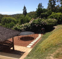 Bright  Beautiful Home On The Hills - Accommodation Cooktown