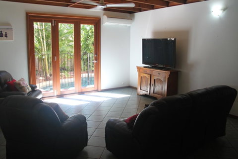 Beach House On Fox - Accommodation Cooktown 13