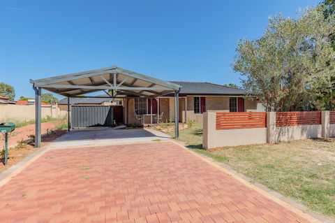 Brilliant, Neat, Convenient, Family-friendly House - Accommodation Cooktown 15