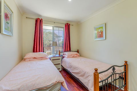 Brilliant, Neat, Convenient, Family-friendly House - Accommodation Cooktown 10