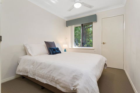 Como South Perth Villa - Accommodation Cooktown 4
