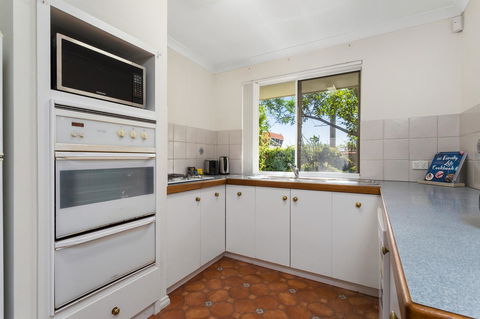 Como South Perth Villa - Accommodation Cooktown 26