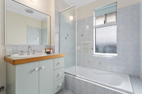 Como South Perth Villa - Accommodation Cooktown 23