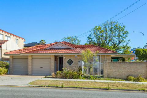 Como South Perth Villa - Accommodation Cooktown 21