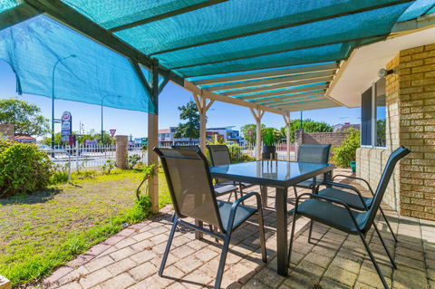 Como South Perth Villa - Accommodation Cooktown 10