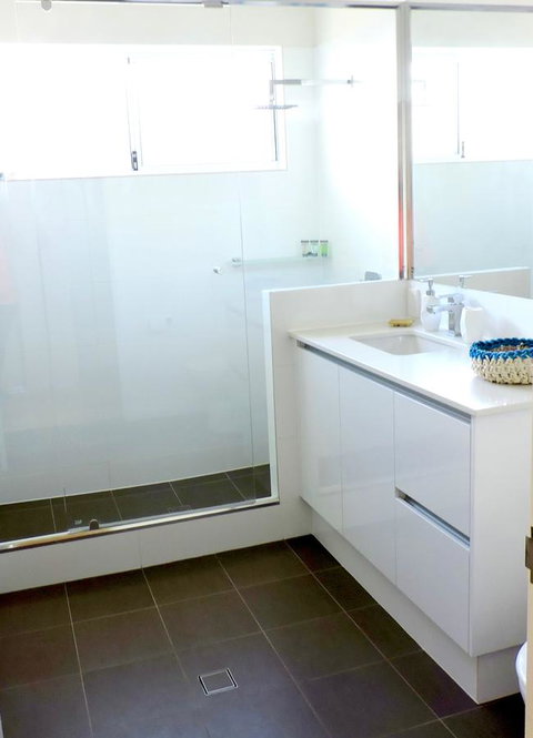 Contemporary Cove - Quindalup - Accommodation Cooktown 9