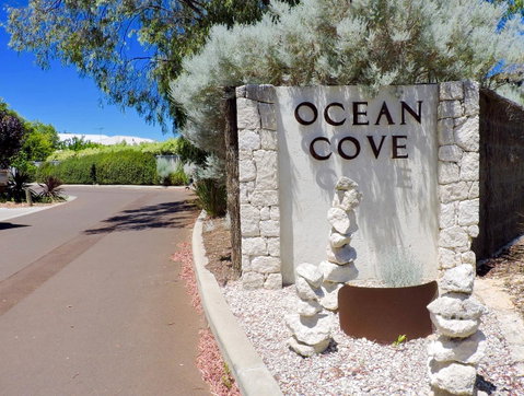 Contemporary Cove - Quindalup - Accommodation Cooktown 1