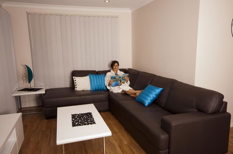 Cape Villas - Accommodation Cooktown 1