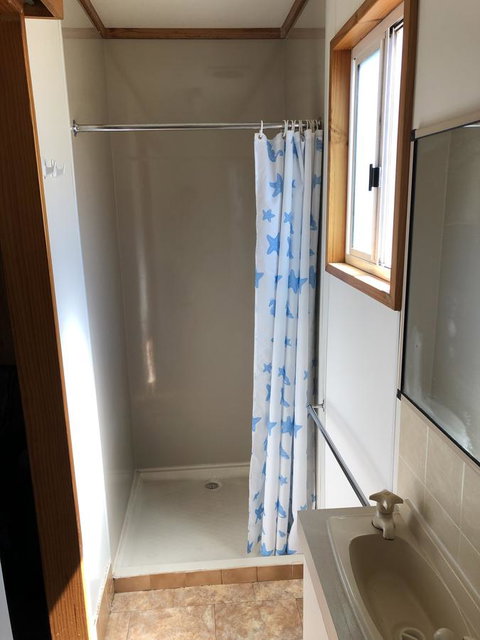 The Aurelian Cabin - Accommodation Cooktown 8