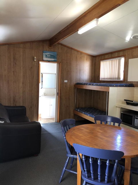 The Aurelian Cabin - Accommodation Cooktown 5