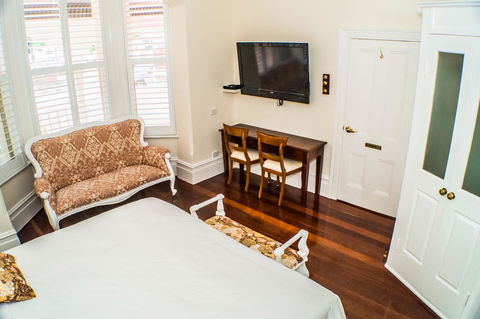 South Beach Bed & Breakfast - Accommodation Cooktown 10