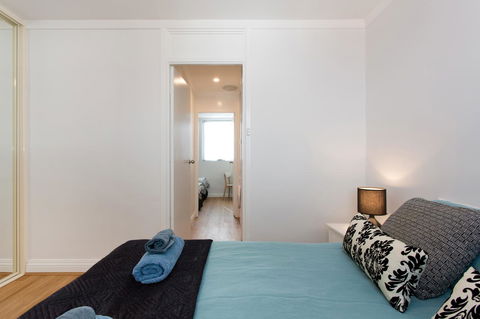 Ocean Breeze Apartment - Accommodation Cooktown 33
