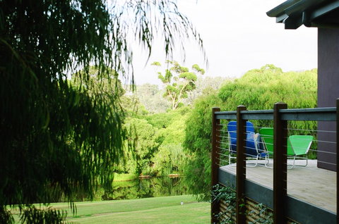 Waterfall Cottages - Accommodation Cooktown 15