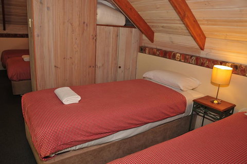 Waterfall Cottages - Accommodation Cooktown 16