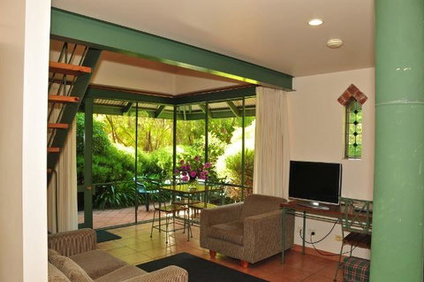 Waterfall Cottages - Accommodation Cooktown 5