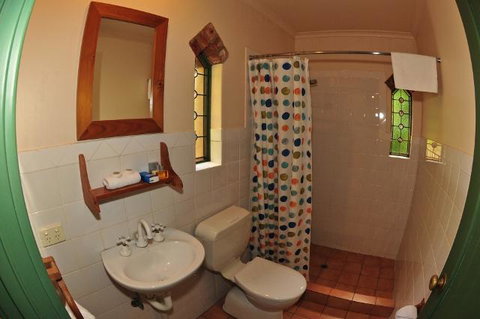 Waterfall Cottages - Accommodation Cooktown 2