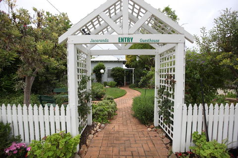 Jacaranda Guest House - Accommodation Cooktown 33