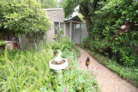 Jacaranda Guest House - Accommodation Cooktown 29