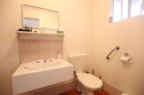 Jacaranda Guest House - Accommodation Cooktown 20