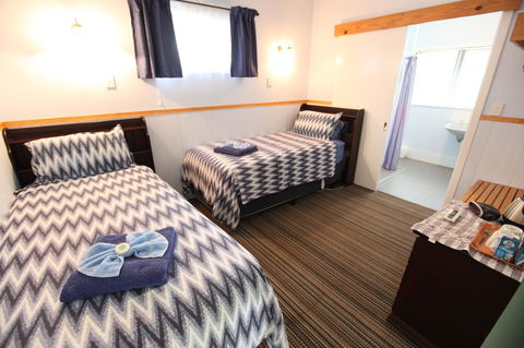 Jacaranda Guest House - Accommodation Cooktown 18