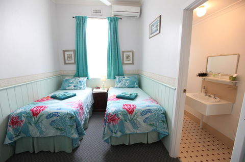 Jacaranda Guest House - Accommodation Cooktown 3