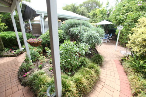 Jacaranda Guest House - Accommodation Cooktown 25
