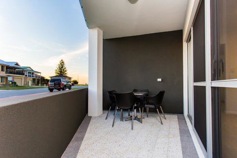 Reflections By Rockingham Apartments - Accommodation Cooktown 0