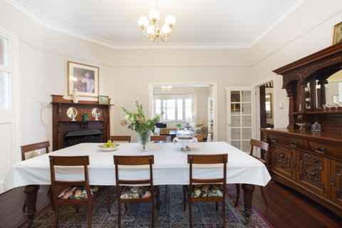 Historic Oakhill House Entire Estate - Accommodation Cooktown 14