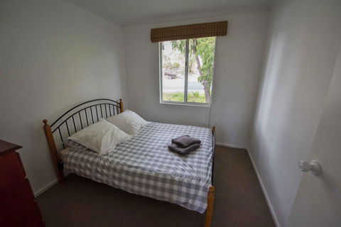 Peppy Beach Ocean Views - Accommodation Cooktown 3