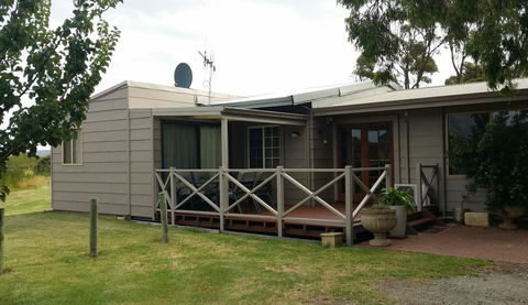 Chalets On Frenchman - Accommodation Cooktown 19