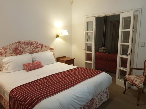 Two Sisters Chalets - Accommodation Cooktown 8