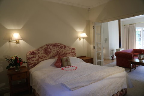 Two Sisters Chalets - Accommodation Cooktown 22