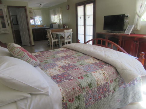 Di's Cabin In Dwellingup - Accommodation Cooktown 11